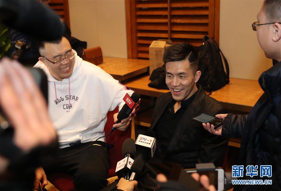 选中显得尤