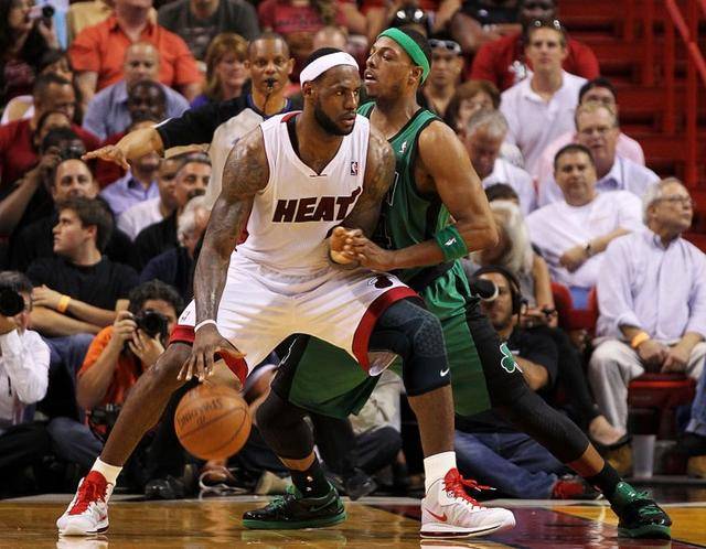 攻核心陷入 攻核心陷入